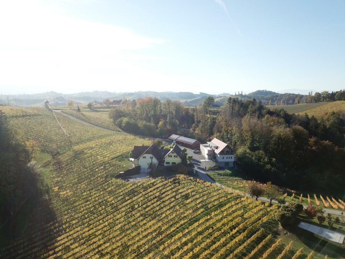Weingut Schwarzl Bed and Breakfast Ratsch an der Weinstraße Buitenkant foto